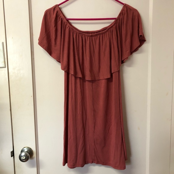 Off the shoulder dress - Picture 2 of 3